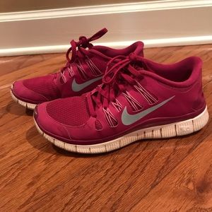 Magenta Nike Frees